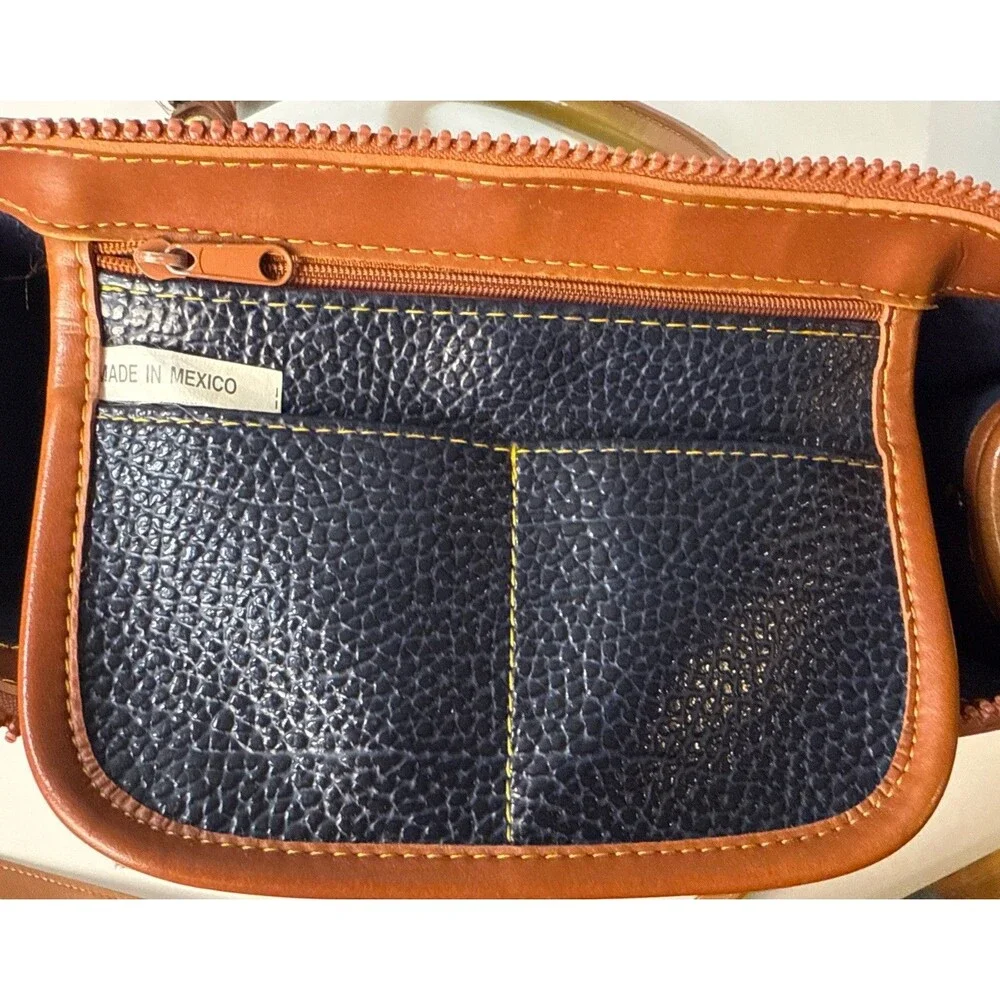 Vtg  Dooney & Bourke Satchel Bag Womens Navy Tan Leather All Weather Read Read